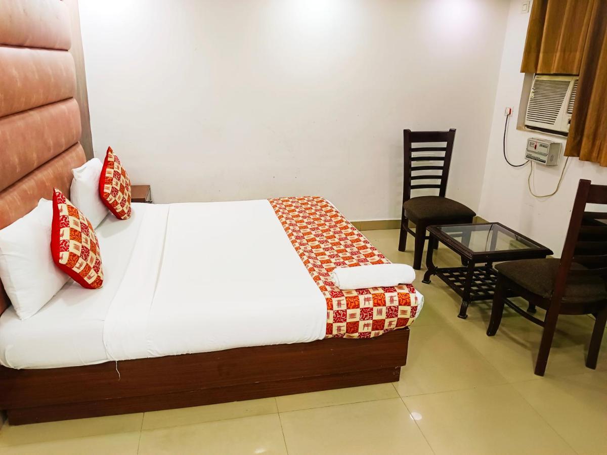 Hotel De Tark Near Igi Airport Delhi New Delhi Exterior photo